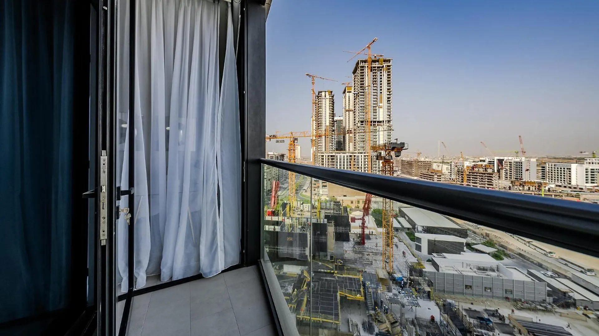 Stylish 1 Bdr Apartment In Sobha Waves Dubai 0*,  United Arab Emirates