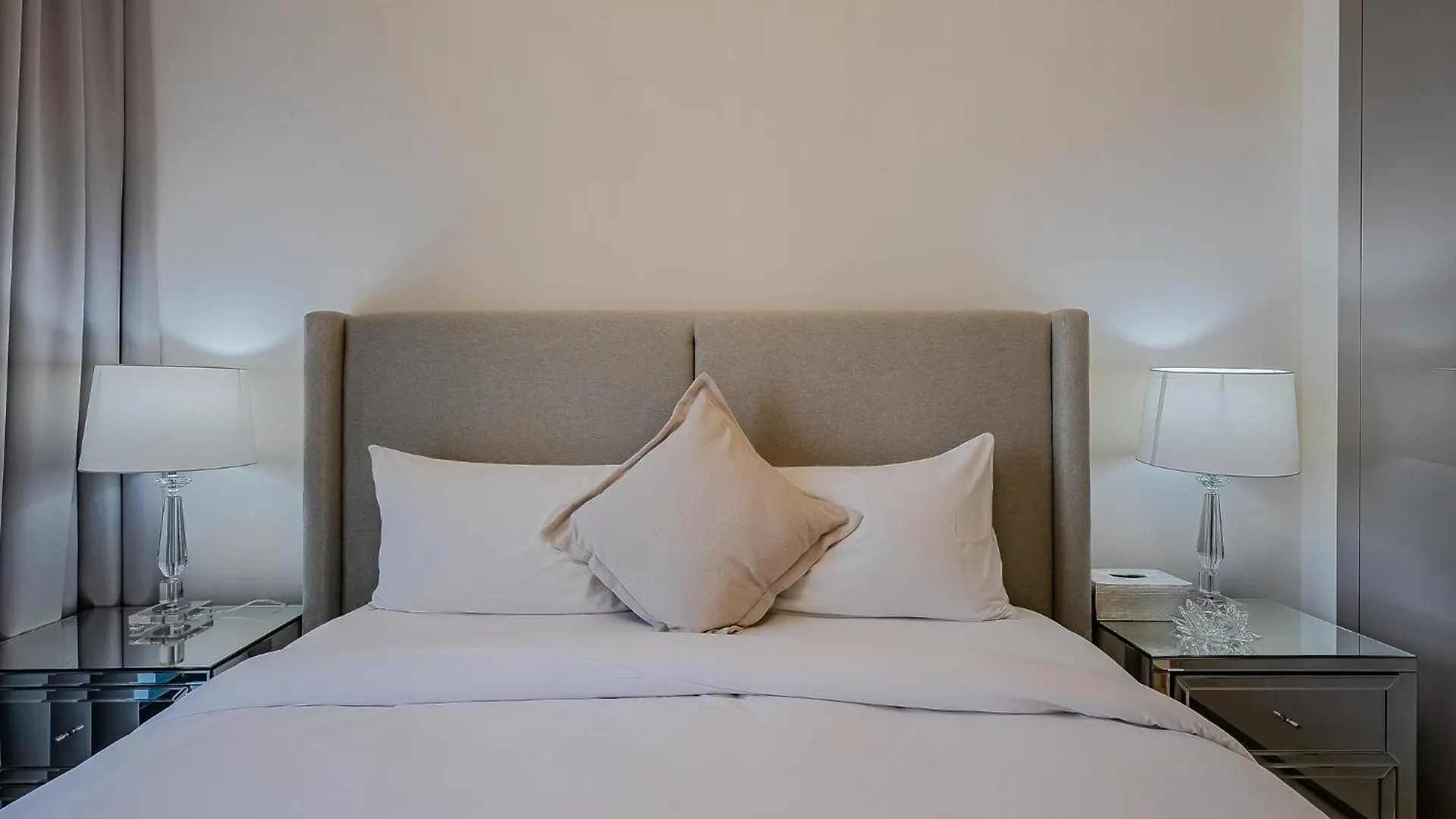 Stylish 1 Bdr Apartment In Sobha Waves Dubai